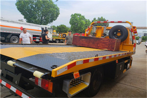 林口附近拖车电话号码服务